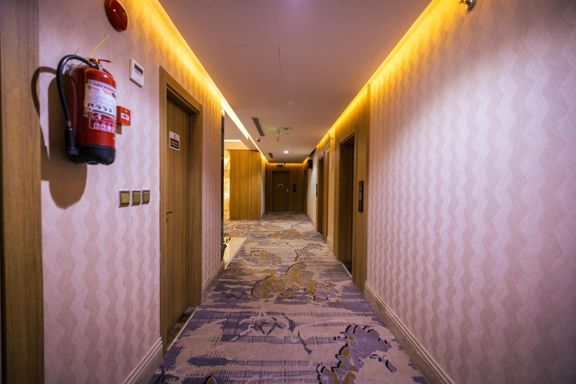 Mirnian Hotel Джедда Экстерьер фото